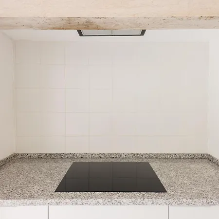 4da- Sunlit Apartment, Beautifully Designed In The Heart Of The City's Desirable Area 公寓 Lisboa